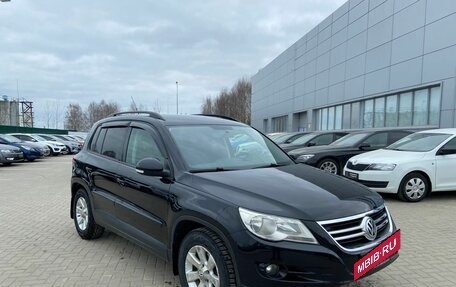 Volkswagen Tiguan I, 2010 год, 1 000 000 рублей, 2 фотография