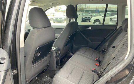 Volkswagen Tiguan I, 2010 год, 1 000 000 рублей, 13 фотография