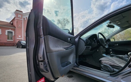 Mazda 6, 2004 год, 550 000 рублей, 23 фотография