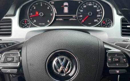 Volkswagen Touareg III, 2013 год, 2 500 000 рублей, 14 фотография