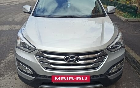 Hyundai Santa Fe III рестайлинг, 2012 год, 1 840 000 рублей, 2 фотография