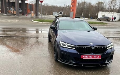 BMW 5 серия, 2017 год, 2 900 000 рублей, 4 фотография