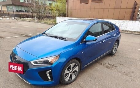 Hyundai IONIQ, 2017 год, 1 400 000 рублей, 5 фотография
