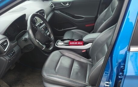 Hyundai IONIQ, 2017 год, 1 400 000 рублей, 26 фотография