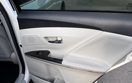 Toyota Venza I, 2013 год, 2 400 000 рублей, 19 фотография