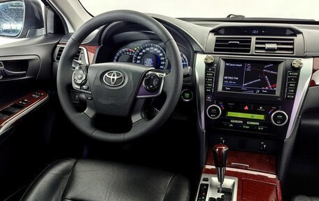 Toyota Camry, 2014 год, 1 870 000 рублей, 10 фотография