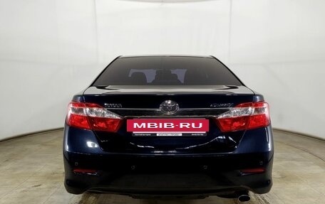 Toyota Camry, 2014 год, 1 870 000 рублей, 6 фотография