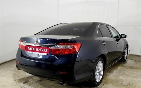 Toyota Camry, 2014 год, 1 870 000 рублей, 7 фотография