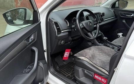 Skoda Karoq I, 2020 год, 2 400 000 рублей, 3 фотография