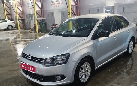 Volkswagen Polo VI (EU Market), 2014 год, 850 000 рублей, 1 фотография
