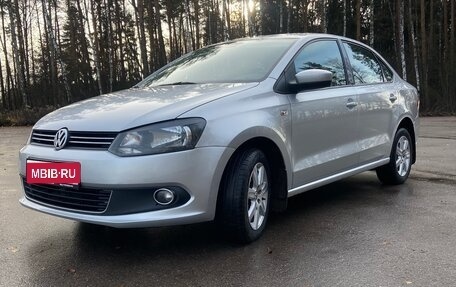 Volkswagen Polo VI (EU Market), 2013 год, 800 000 рублей, 1 фотография