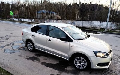 Volkswagen Polo VI (EU Market), 2013 год, 750 000 рублей, 1 фотография