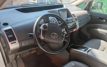 Toyota Prius, 2008 год, 580 000 рублей, 8 фотография
