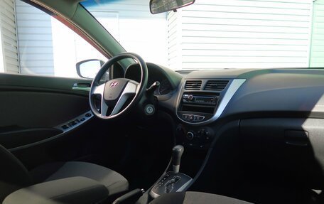 Hyundai Solaris II рестайлинг, 2012 год, 899 000 рублей, 16 фотография