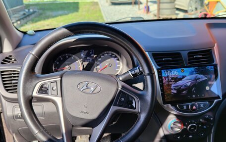 Hyundai Solaris II рестайлинг, 2016 год, 960 000 рублей, 6 фотография