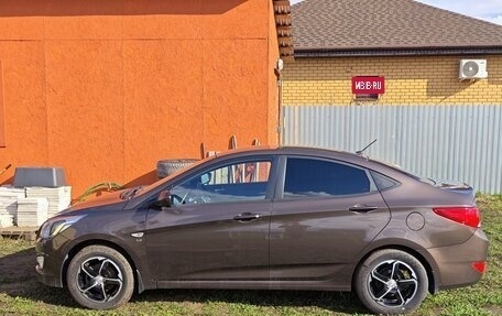 Hyundai Solaris II рестайлинг, 2016 год, 960 000 рублей, 2 фотография