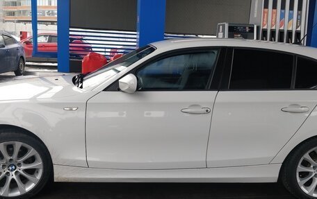 BMW 1 серия, 2011 год, 900 000 рублей, 5 фотография