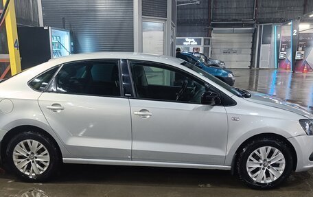 Volkswagen Polo VI (EU Market), 2014 год, 850 000 рублей, 4 фотография