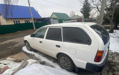 Toyota Corolla, 2000 год, 330 000 рублей, 3 фотография