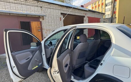 Toyota Echo, 2000 год, 290 000 рублей, 14 фотография