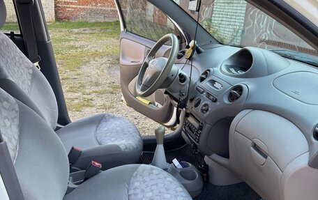 Toyota Echo, 2000 год, 290 000 рублей, 23 фотография