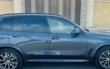 BMW X5, 2019 год, 5 400 000 рублей, 4 фотография