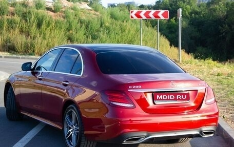 Mercedes-Benz E-Класс, 2019 год, 3 150 000 рублей, 12 фотография