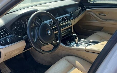 BMW 5 серия, 2013 год, 1 390 000 рублей, 2 фотография