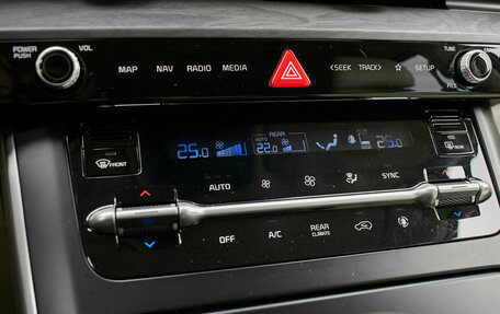 KIA Carnival, 2020 год, 3 790 000 рублей, 19 фотография