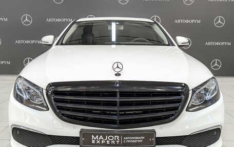 Mercedes-Benz E-Класс, 2020 год, 3 600 000 рублей, 2 фотография