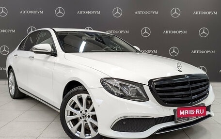 Mercedes-Benz E-Класс, 2020 год, 3 600 000 рублей, 3 фотография