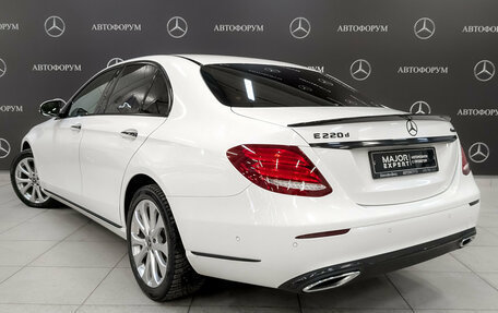 Mercedes-Benz E-Класс, 2020 год, 3 600 000 рублей, 7 фотография