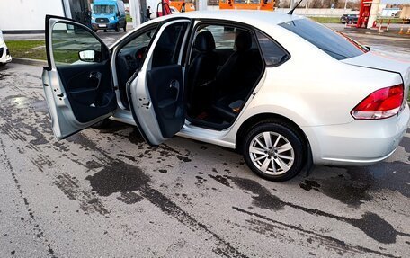 Volkswagen Polo VI (EU Market), 2013 год, 750 000 рублей, 3 фотография