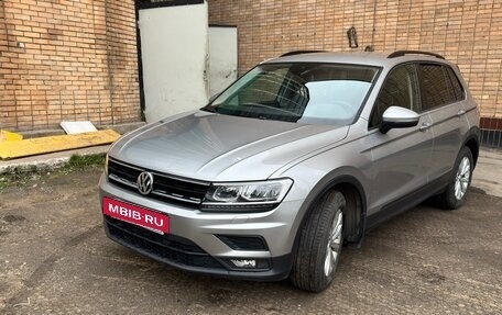 Volkswagen Tiguan II, 2020 год, 2 850 000 рублей, 2 фотография