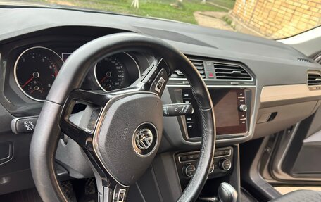 Volkswagen Tiguan II, 2020 год, 2 850 000 рублей, 12 фотография