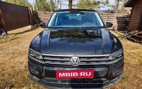 Volkswagen Tiguan II, 2018 год, 2 200 000 рублей, 14 фотография