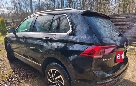 Volkswagen Tiguan II, 2018 год, 2 200 000 рублей, 12 фотография