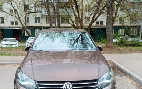 Volkswagen Polo VI (EU Market), 2018 год, 1 300 000 рублей, 2 фотография