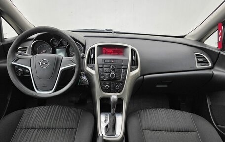 Opel Astra J, 2011 год, 620 000 рублей, 11 фотография