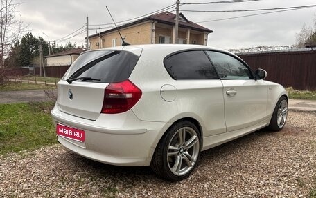 BMW 1 серия, 2011 год, 1 050 000 рублей, 1 фотография