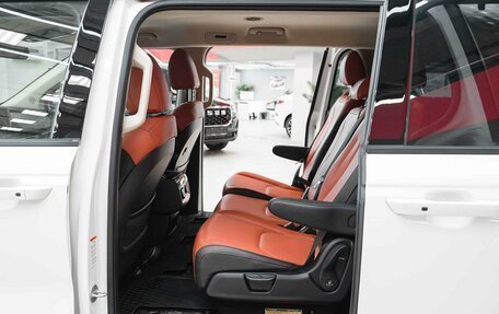 KIA Carnival, 2023 год, 4 250 000 рублей, 8 фотография