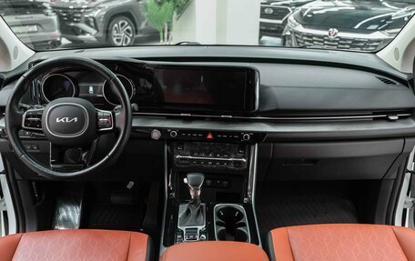 KIA Carnival, 2023 год, 4 250 000 рублей, 18 фотография