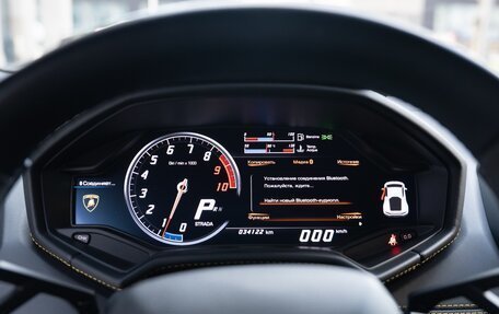 Lamborghini Huracán, 2017 год, 19 000 000 рублей, 12 фотография