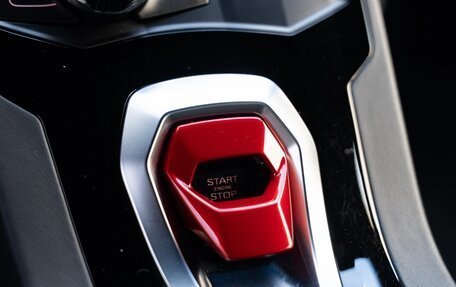 Lamborghini Huracán, 2017 год, 19 000 000 рублей, 11 фотография