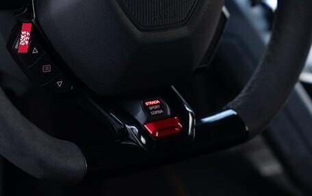 Lamborghini Huracán, 2017 год, 19 000 000 рублей, 15 фотография