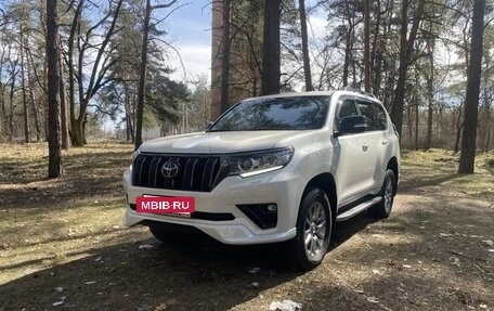 Toyota Land Cruiser Prado 150 рестайлинг 2, 2020 год, 5 730 000 рублей, 3 фотография