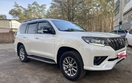 Toyota Land Cruiser Prado 150 рестайлинг 2, 2020 год, 5 730 000 рублей, 6 фотография