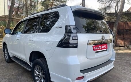 Toyota Land Cruiser Prado 150 рестайлинг 2, 2020 год, 5 730 000 рублей, 11 фотография