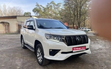 Toyota Land Cruiser Prado 150 рестайлинг 2, 2020 год, 5 730 000 рублей, 5 фотография