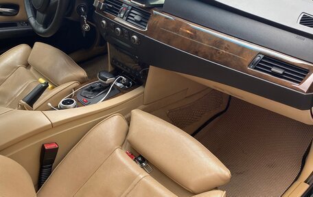 BMW 5 серия, 2005 год, 1 550 000 рублей, 9 фотография